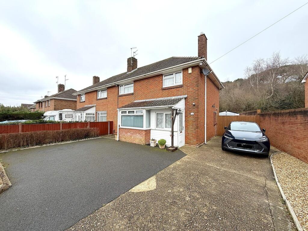 4-bed semi-detached on Dale Valley Road, Oakdale , Poole, BH15, £325,000