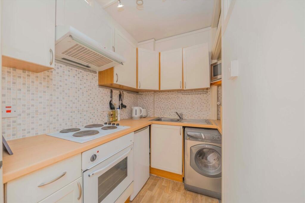 Apartment in London - View 4