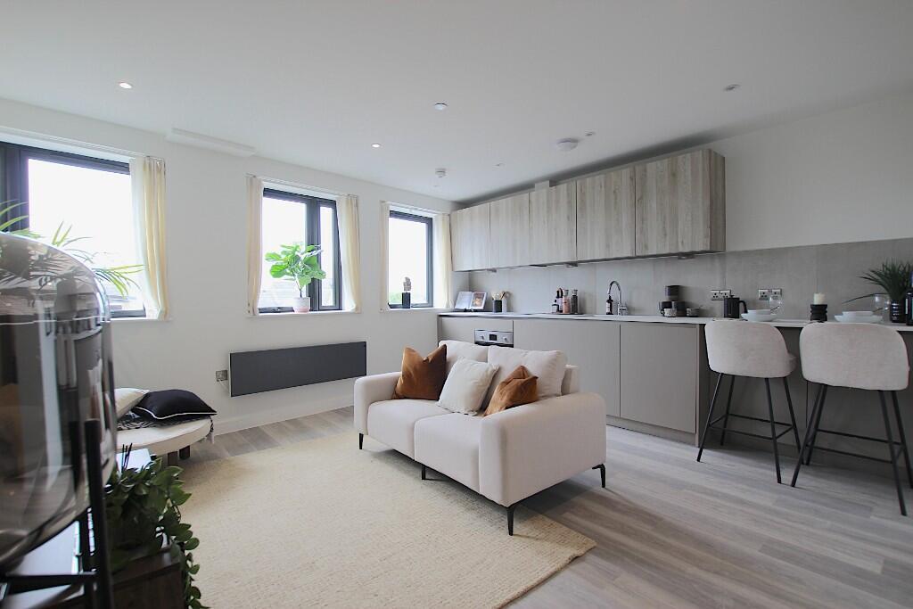 Main image of property: High Street, Waltham Cross, Hertfordshire, EN8