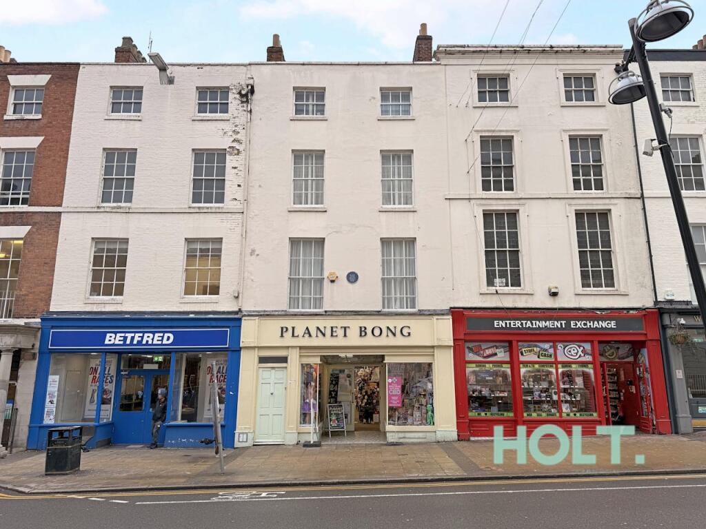 Main image of property: 118 Parade, Leamington Spa, CV32 4AQ