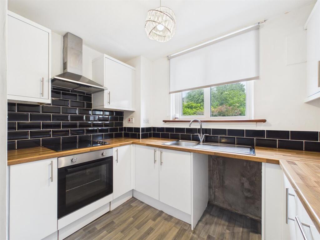 Apartment in Paisley - View 2