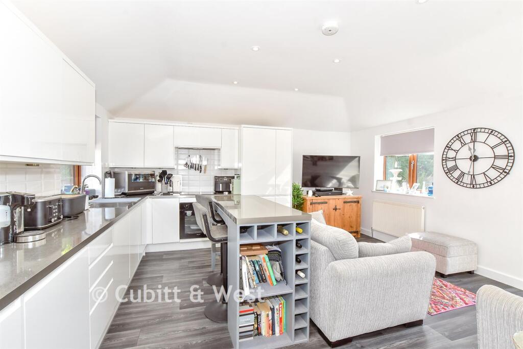 House in Portsmouth - View 5