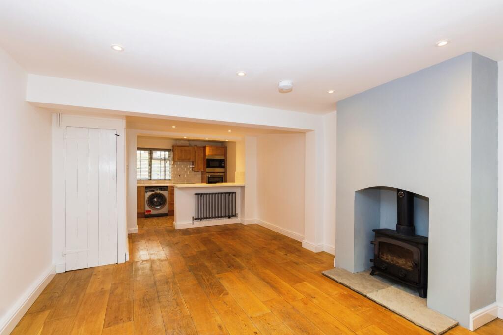 House in Milton Keynes - View 3