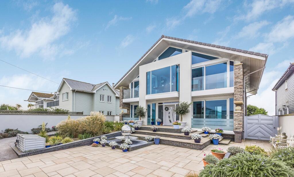 Main image of property: East Bracklesham Drive, Bracklesham Bay, Chichester, West Sussex