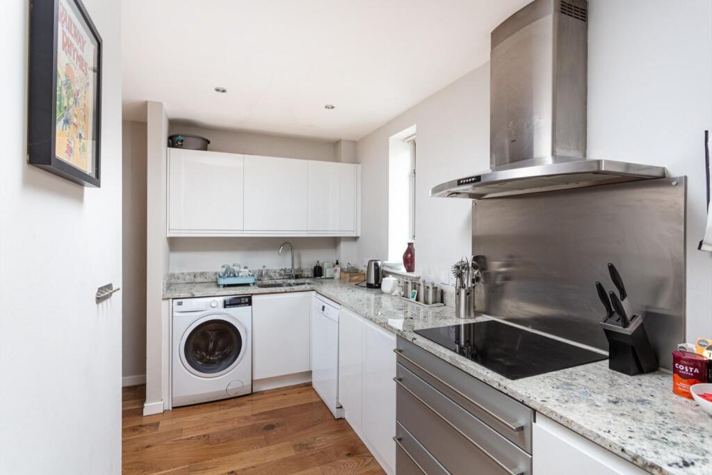 Apartment in York - View 5