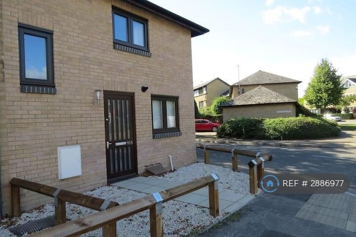 Main image of property: High Street, Cambridge, CB4