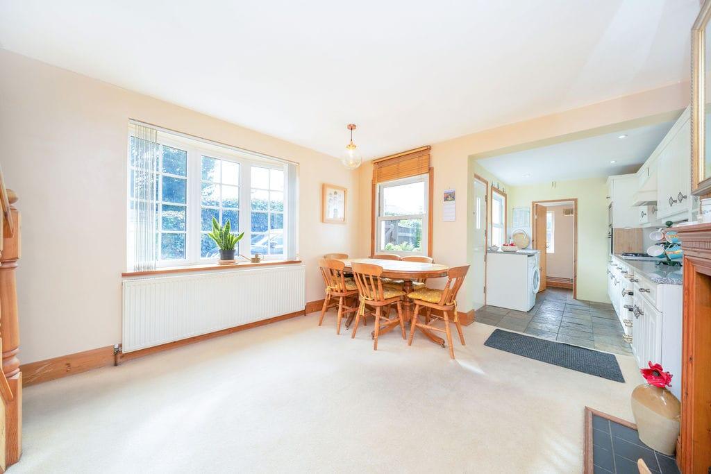 House in Richings Park, Iver - View 4