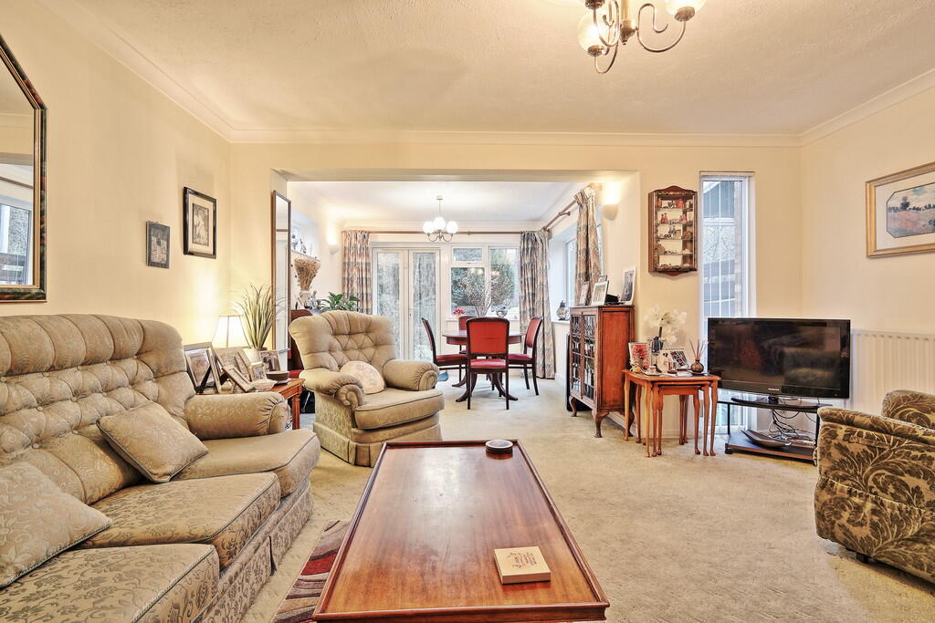 Gainsborough Close photo 4