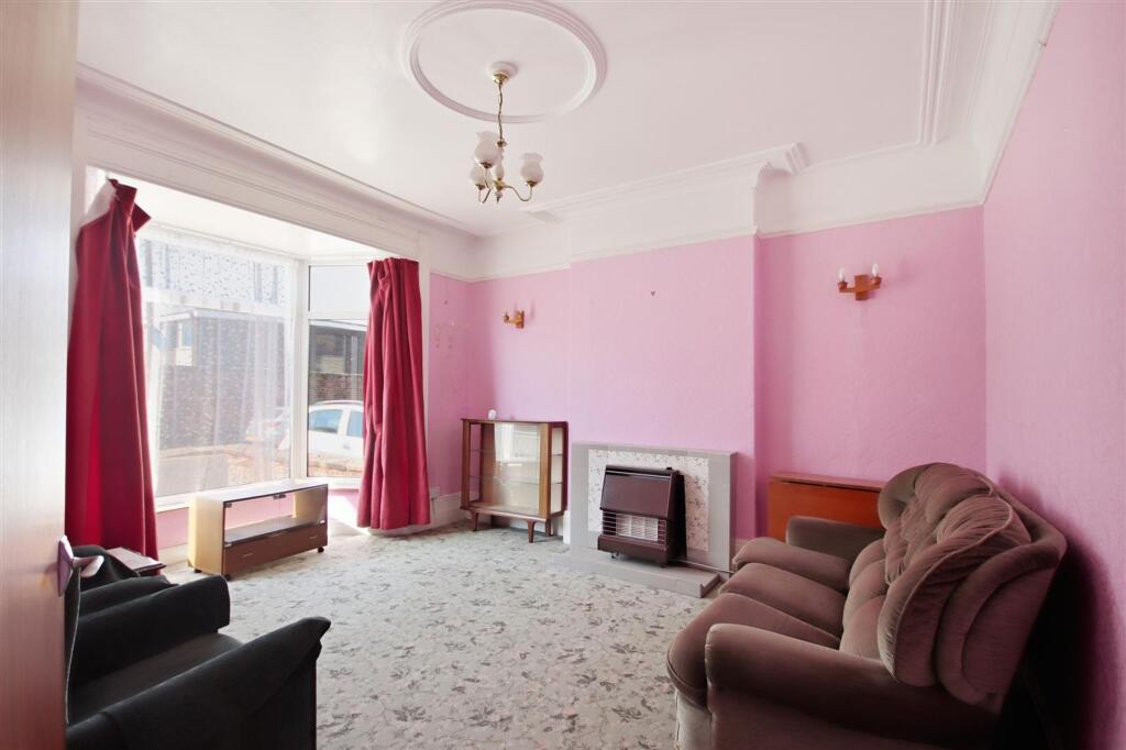 House in Chesterfield, Stonegravels - View 2