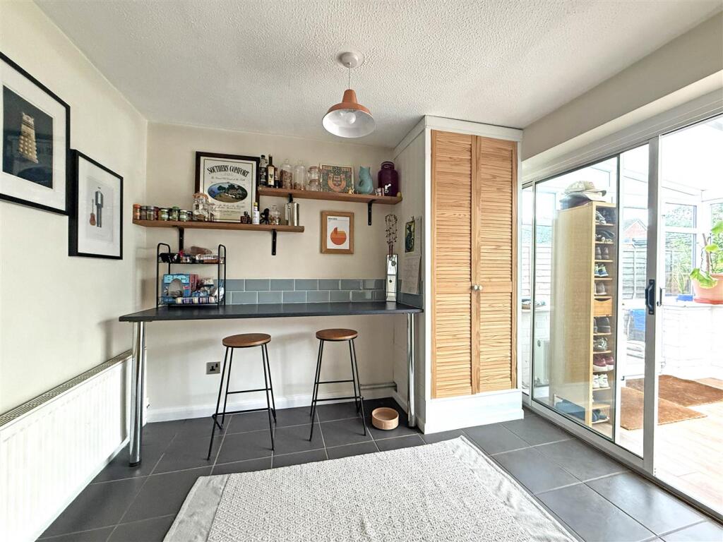 Roundway, Reabrook, Shrewsbury - View 4