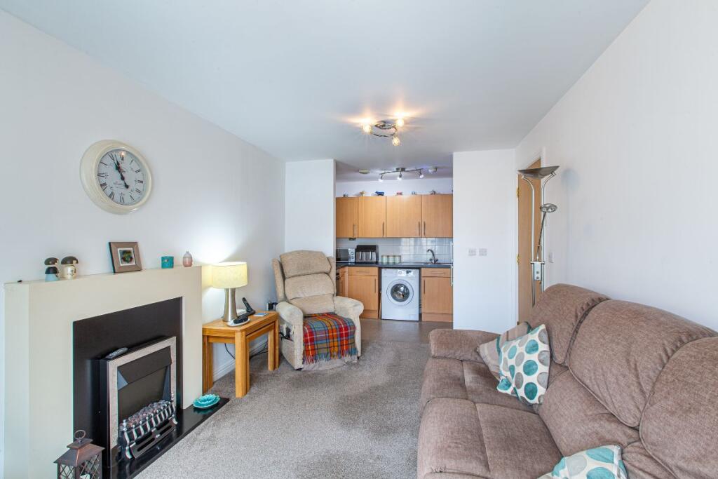 Additional image 6 of Gomersall House, Drighlington