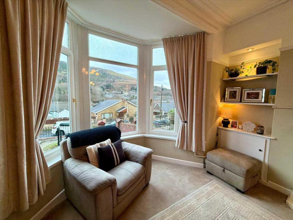 House in Ton Pentre, Pentre - View 5