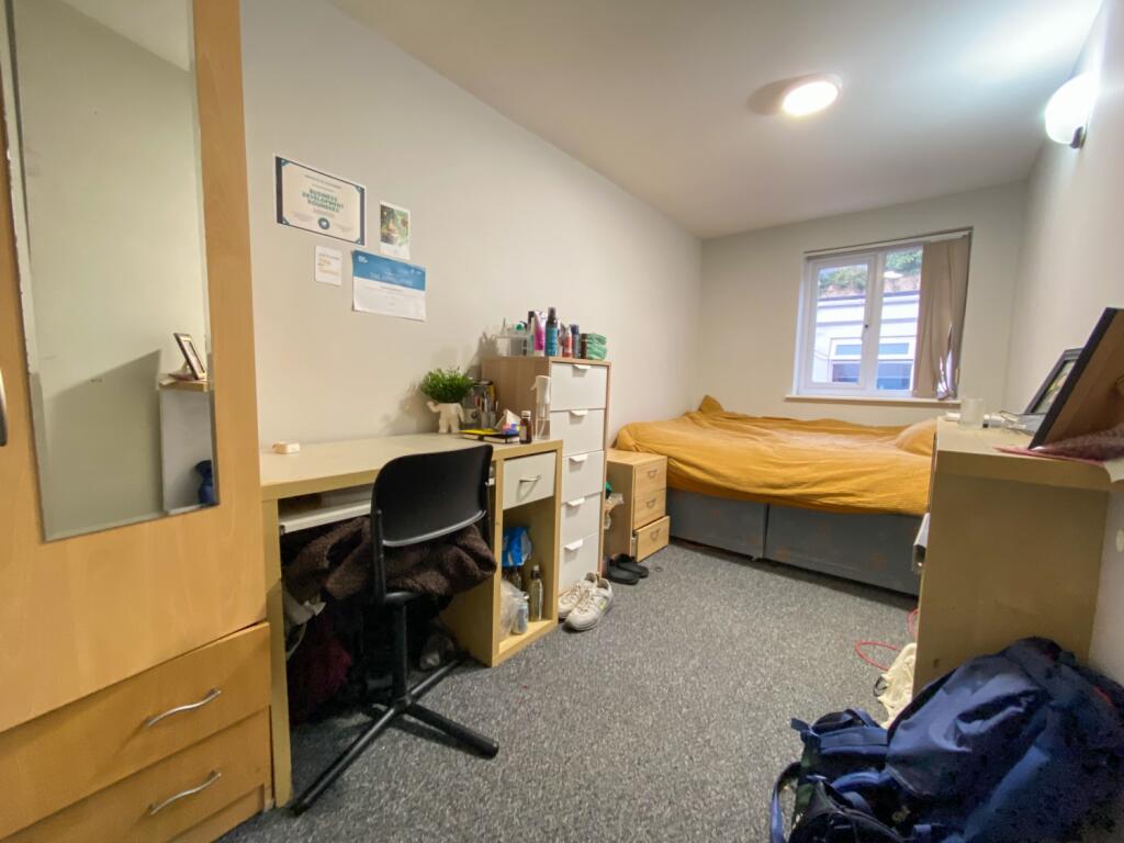 Apartment in Cardiff, Maindy, Cathays - More