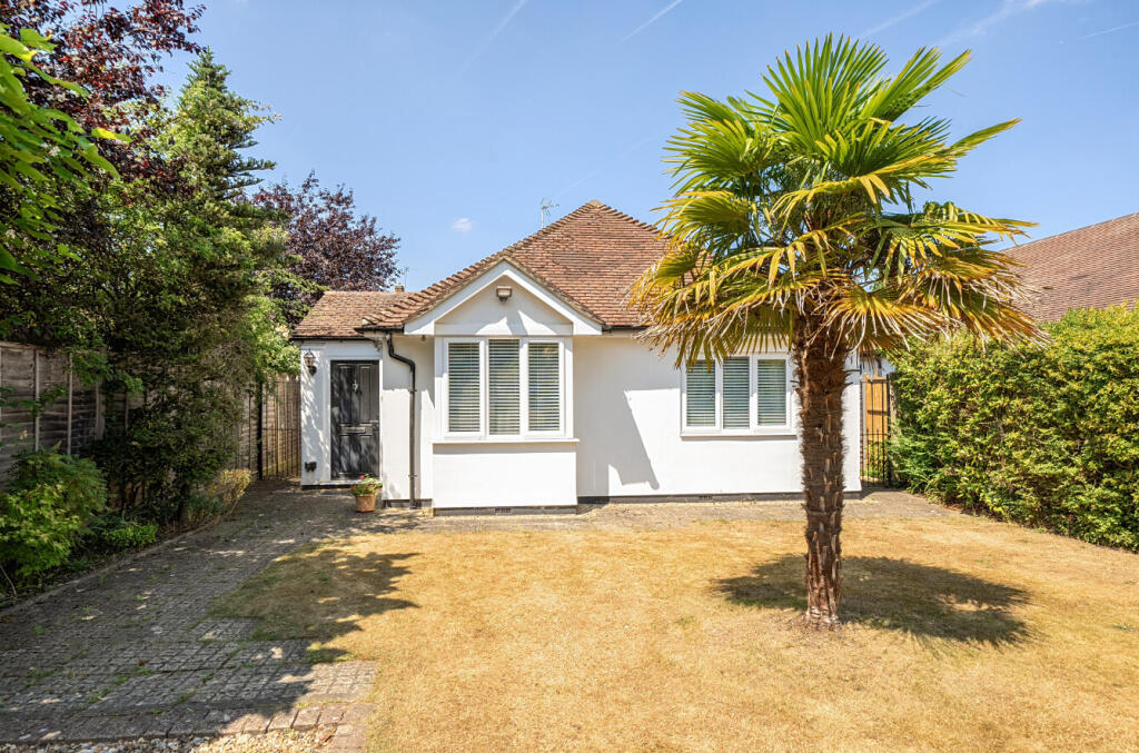 Main image of property: Shepherds Lane, Bracknell, Berkshire, RG42