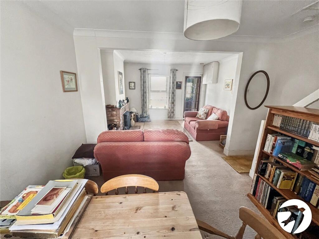 House in Cliffe, West Street - View 3