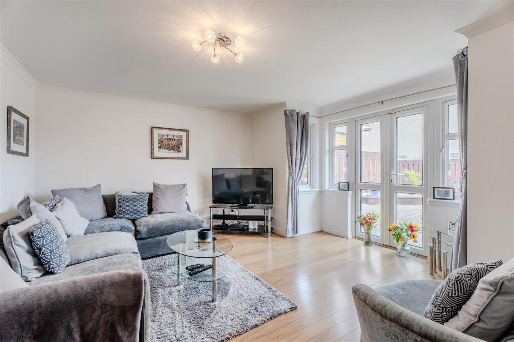 Toftcombs Crescent, Stonehouse, Larkhall - View 5