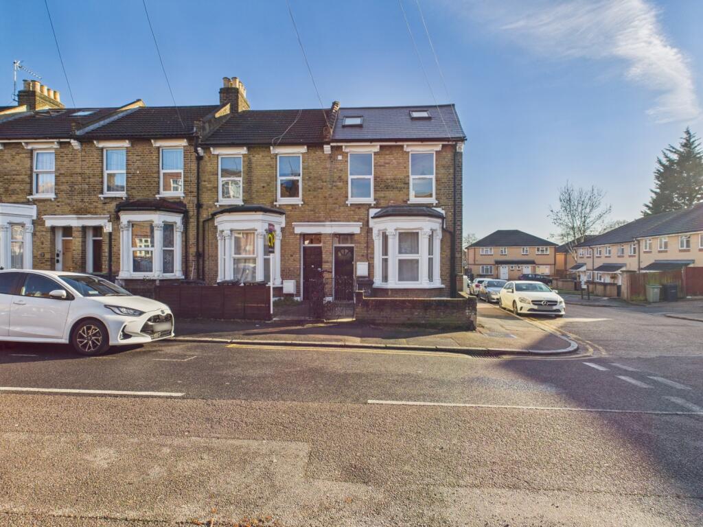 Main image of property: Palace Road, London, N11