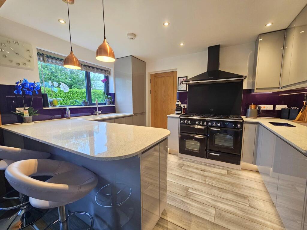 15A, Highfield, Northam photo 2