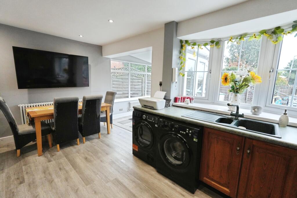 The Oval, Smethwick, B67 photo 3