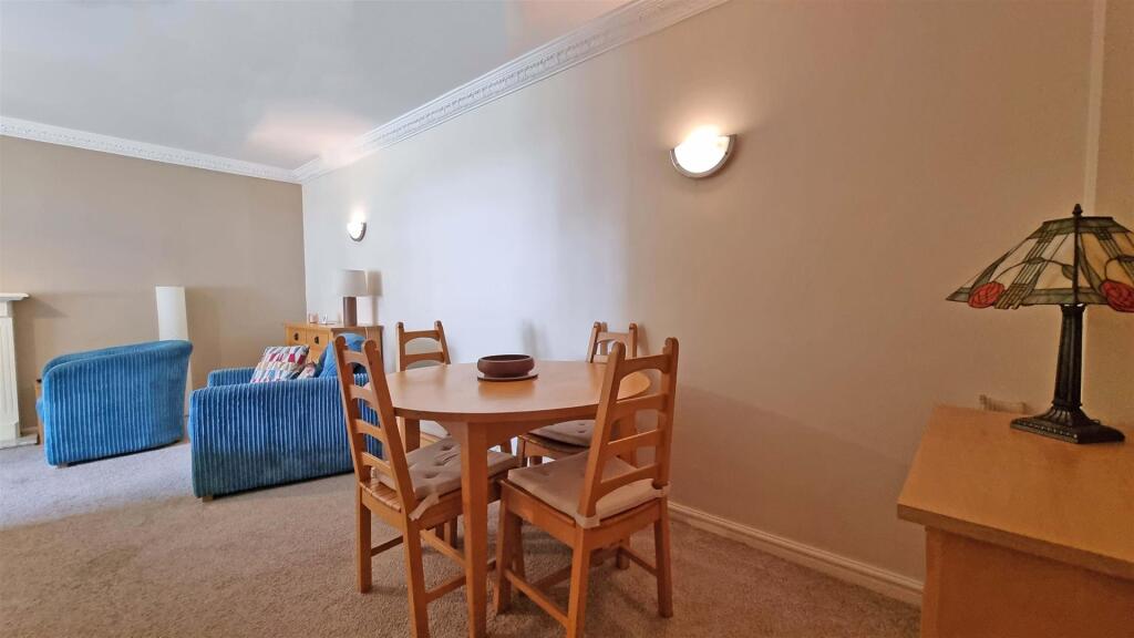 Silver Street, Wythall photo 3