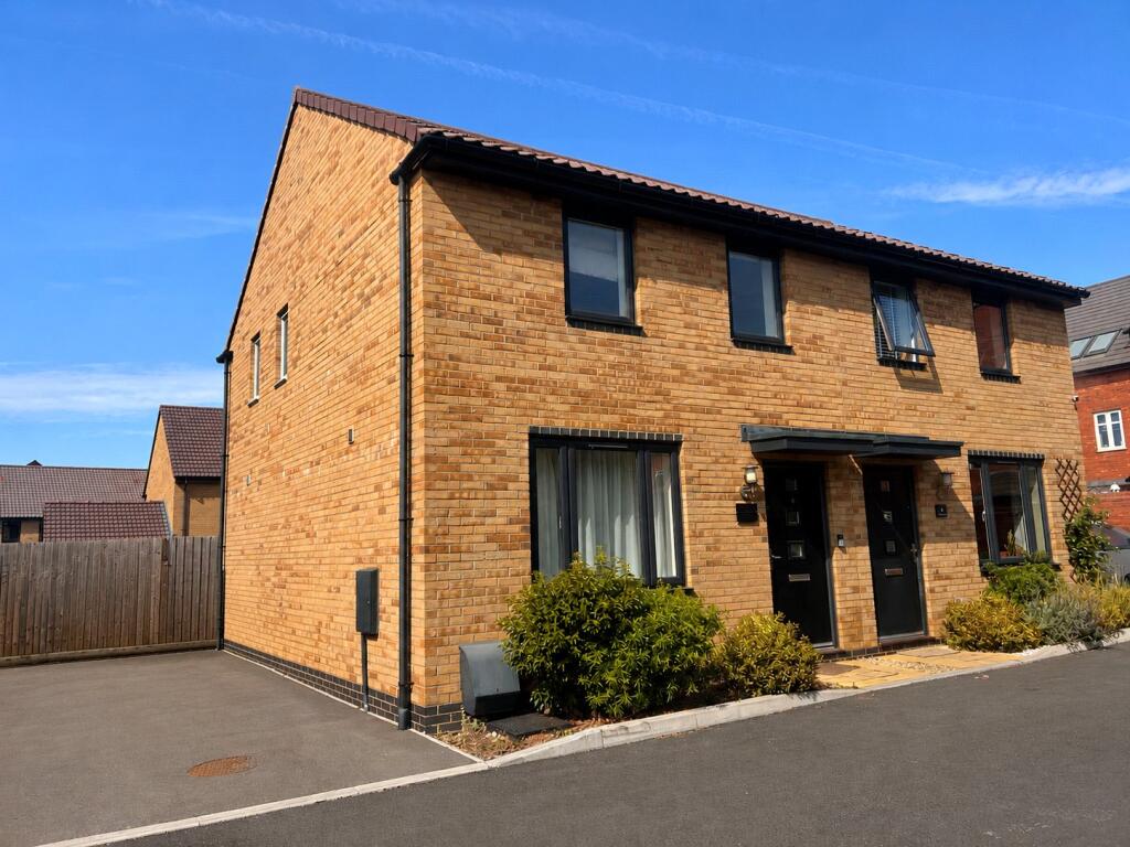 Main image of property: Fitzgibbon Close, Yate, Bristol, Gloucestershire, BS37