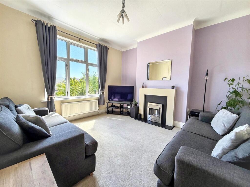 House in Newport, St. Woolos, Stow Hill - View 4