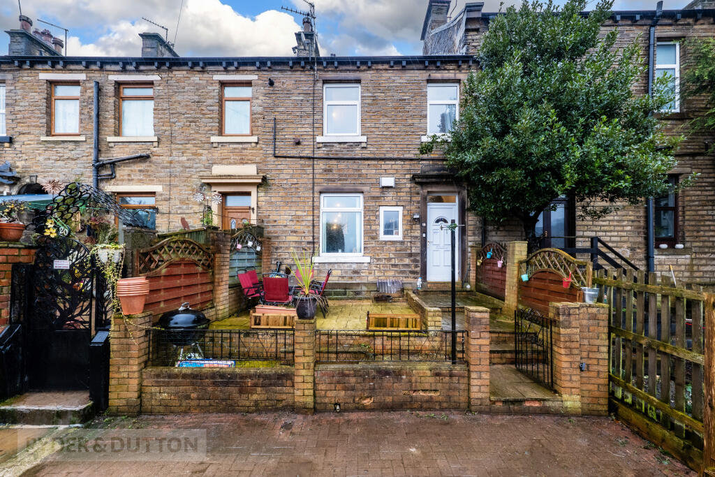 Main image of property: New Street, Milnsbridge, Huddersfield, West Yorkshire, HD3