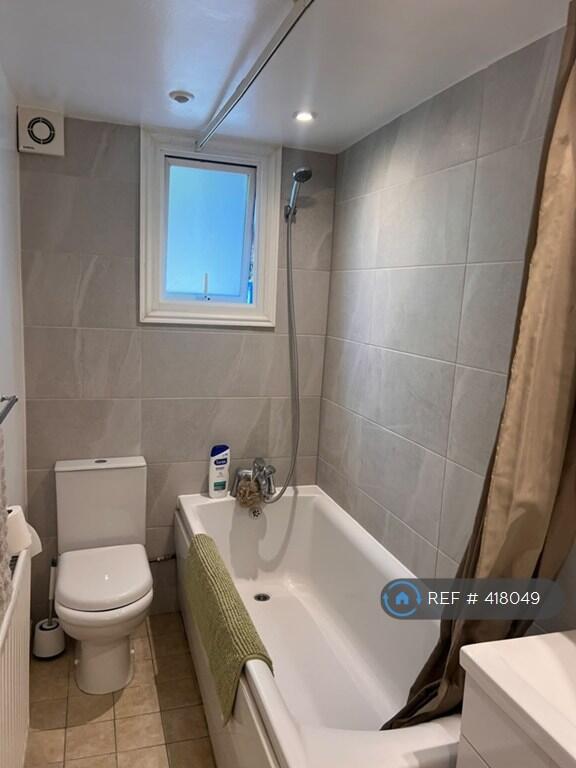 Apartment in London, Summerstown - More