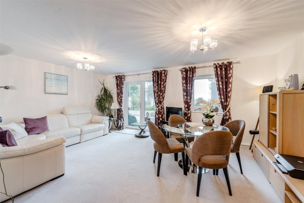 Apartment in Brighton - More