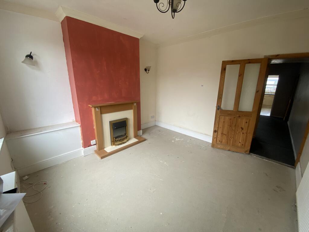 51 Nottingham Road, Alfreton, Derbyshire DE55 7HL photo 2