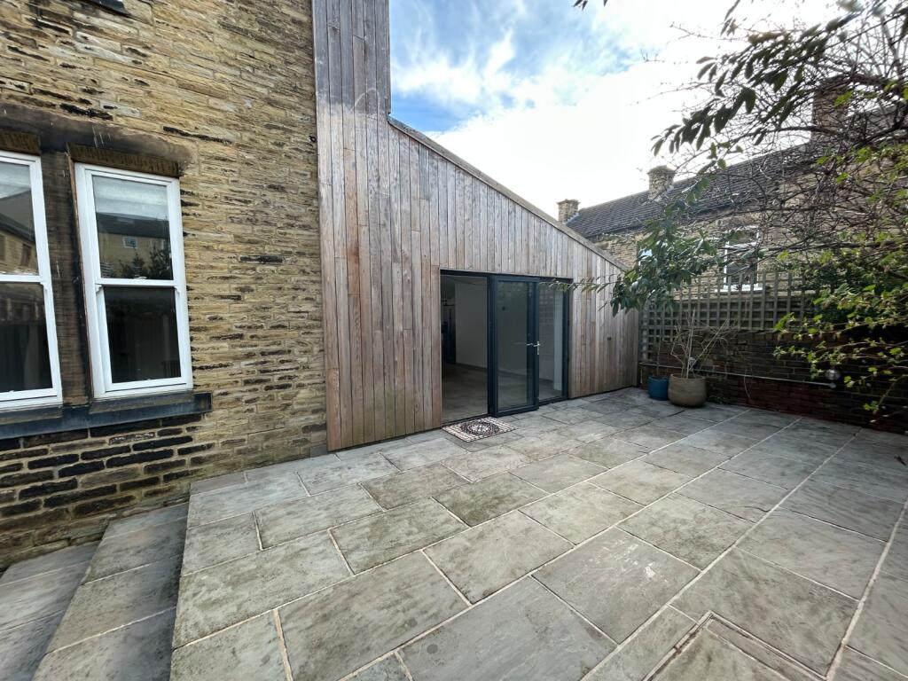 Additional image 27 of Whitcliffe Rd, Cleckheaton, BD19