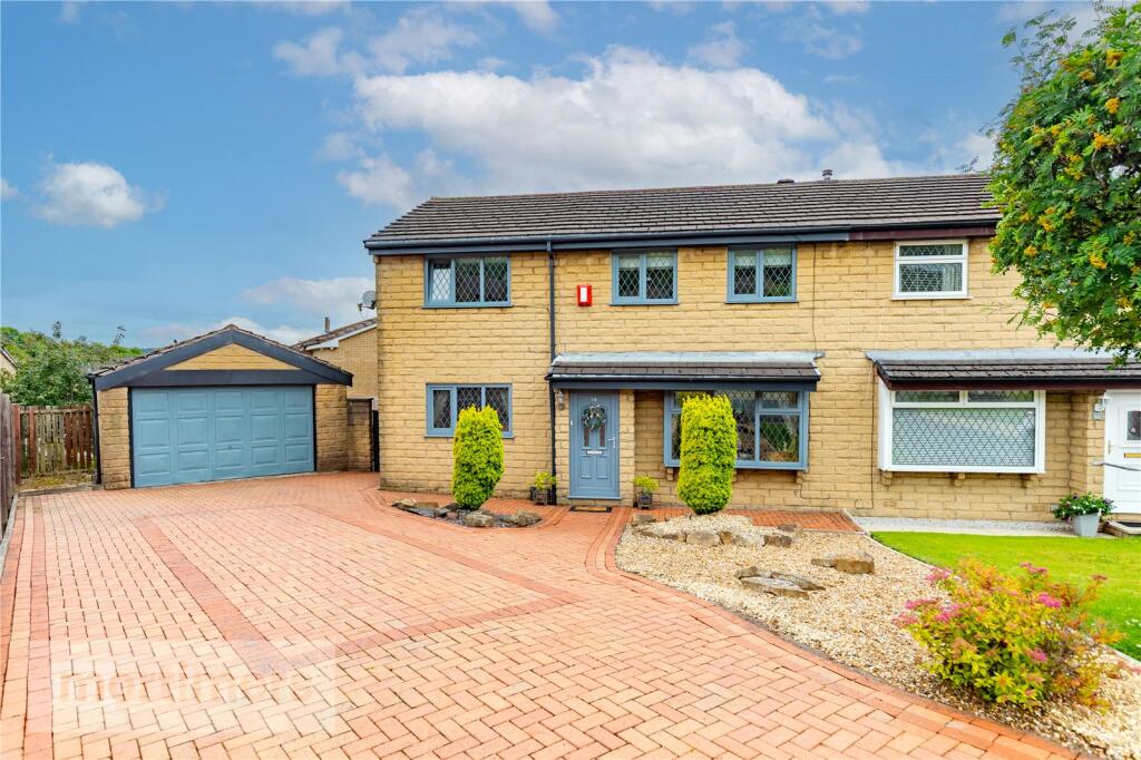 Main image of property: Sprucewood Close, Accrington, Lancashire, BB5