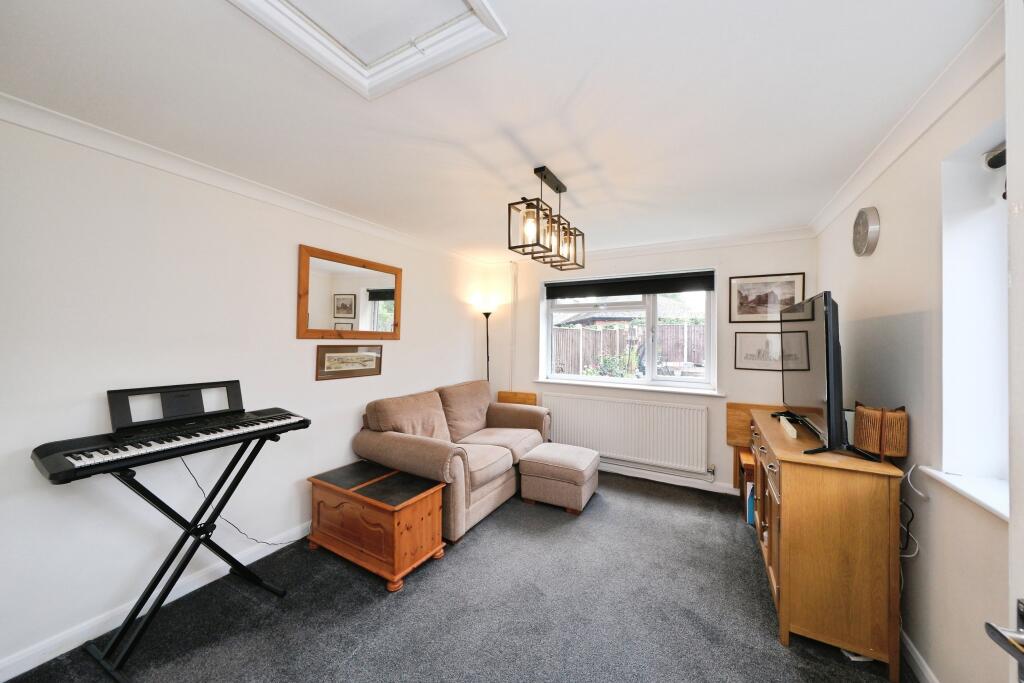 House in Nottingham, Long Eaton - More
