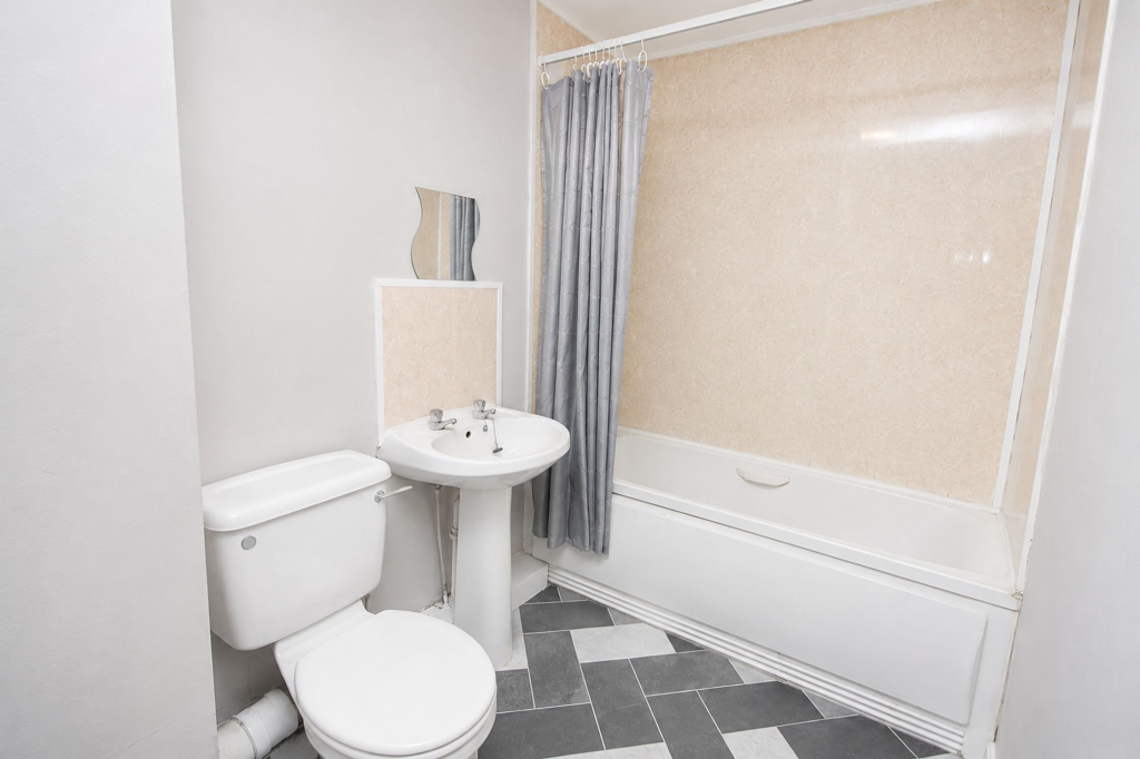 Apartment in Newcastle upon Tyne, Tyne and Wear - More