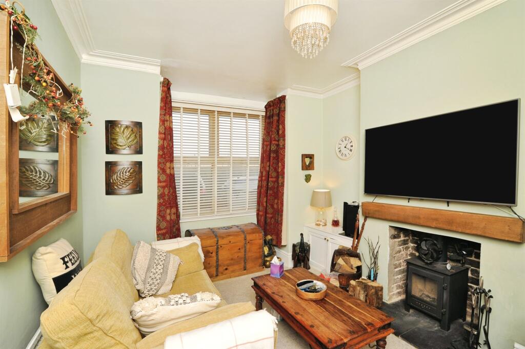 House in Tonbridge - View 4
