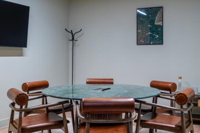 6P Meeting Room