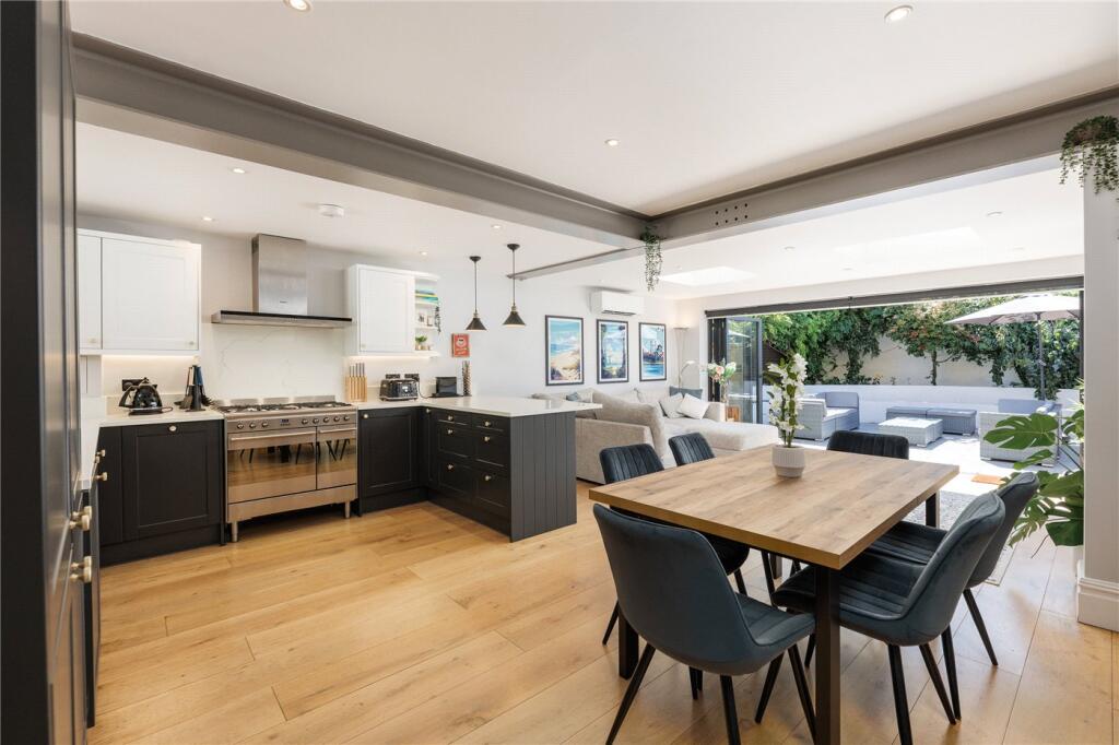 Apartment in London, Southfields