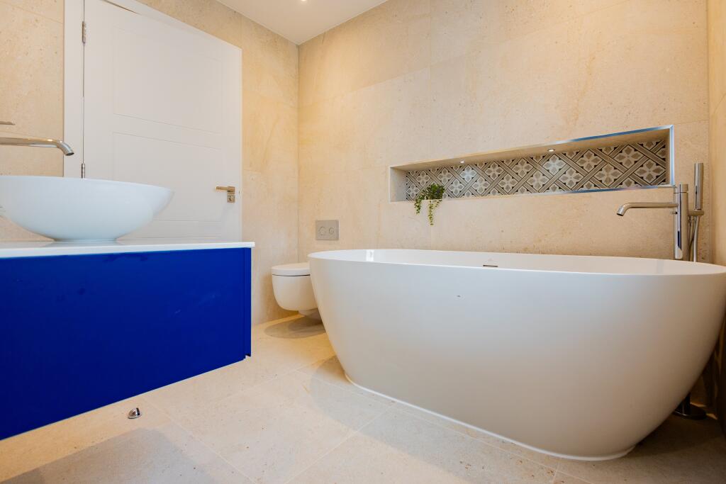 Additional image 15 of 302 Sandbanks Road, Lilliput, Poole