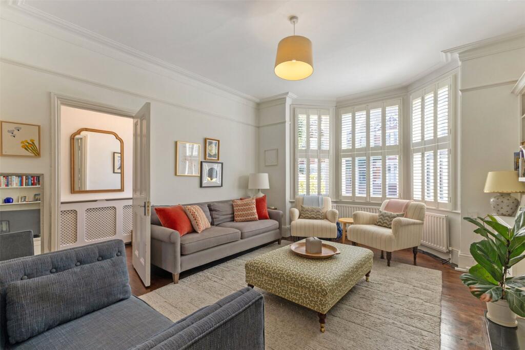 House in Twickenham - View 4