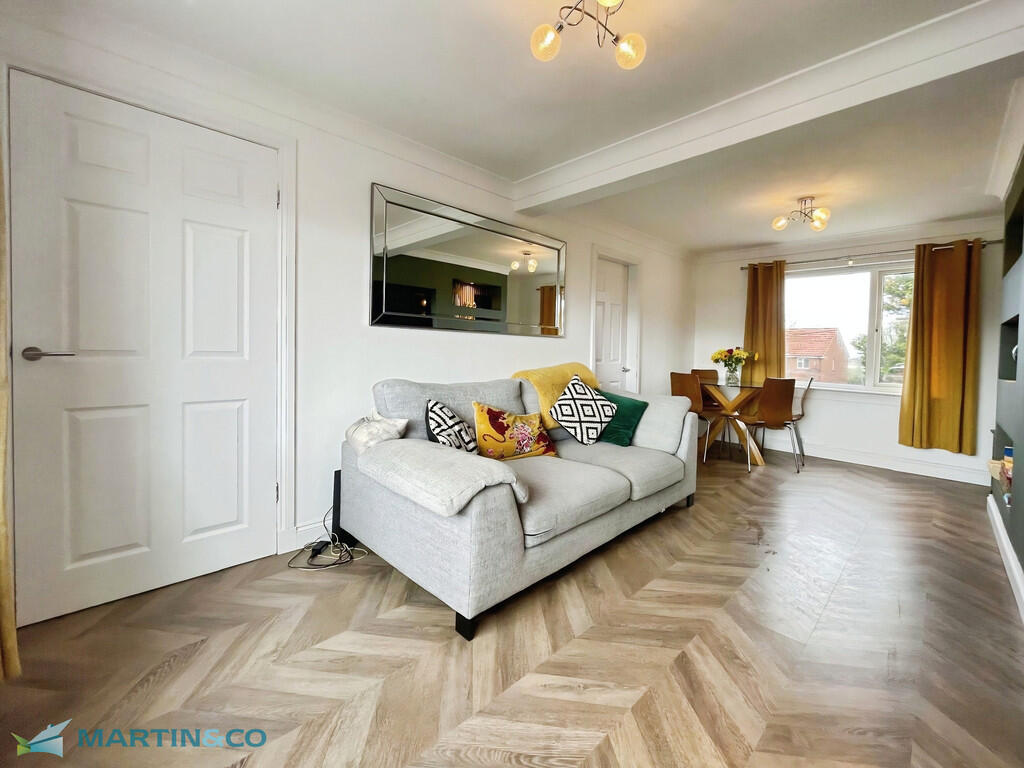 19 Hayhill, Ayr, South Ayrshire, KA8 0SQ photo 3