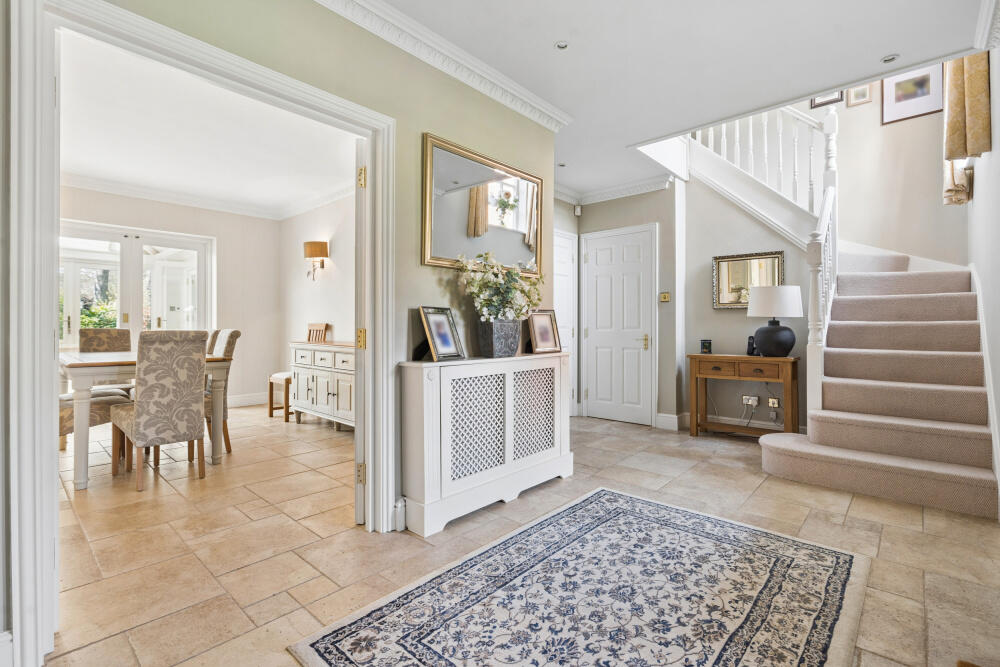 House in Knotty Green, Beaconsfield New Town, Beaconsfield - More