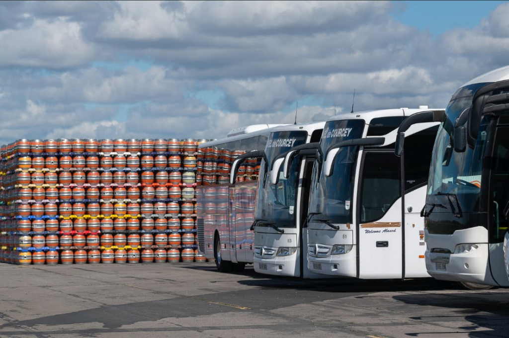 CF Storage_Coaches_Shipping.png