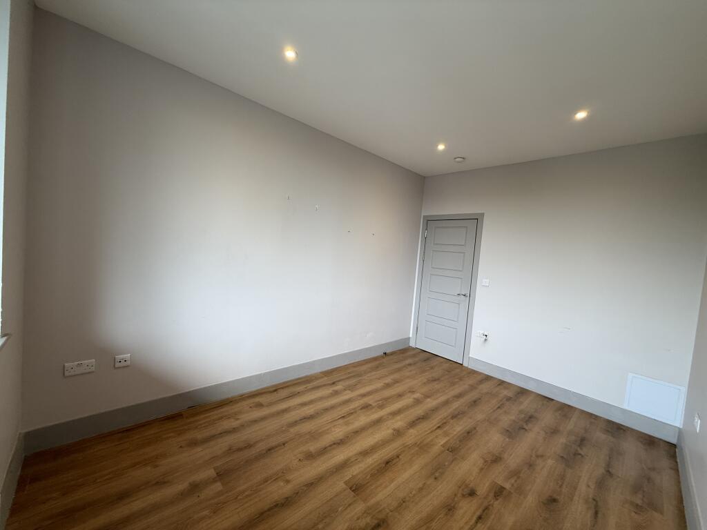 Apartment in Hemel Hempstead - View 5