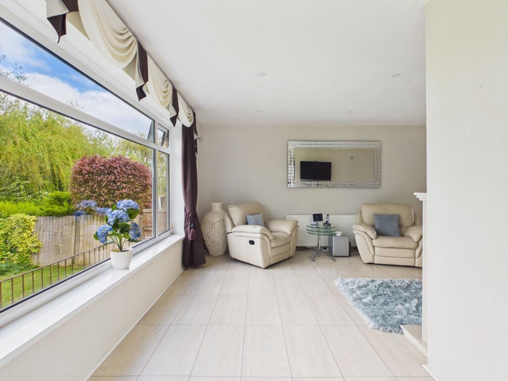 House in West Lancashire, Aughton Park, Ormskirk - View 5