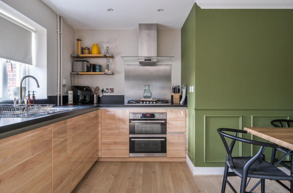 Apartment in Arun, Rustington - View 2