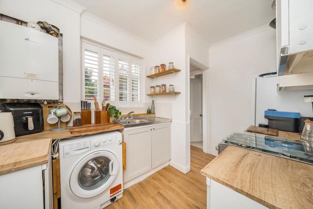 House in London - View 5