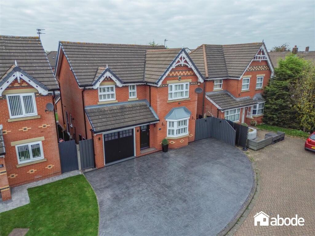 4-bed detached on Countess Park, Croxteth Park, Liverpool, L11, £350,000
