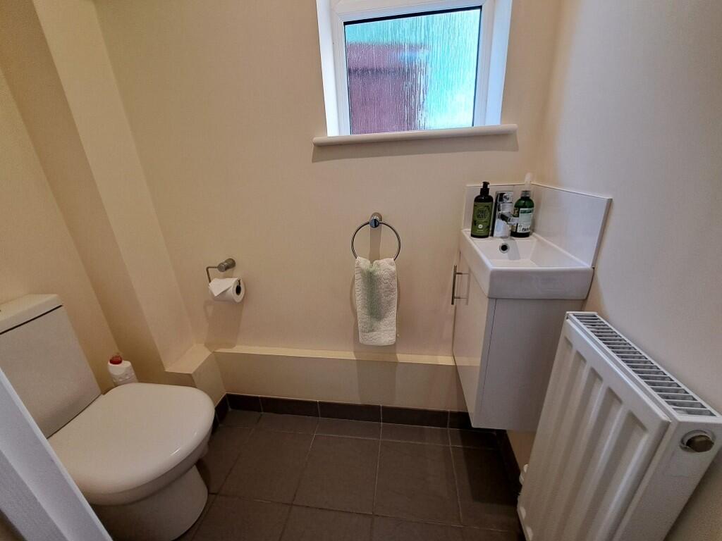 Finmere Road, Roselands, Eastbourne, East Sussex, BN22 photo 4