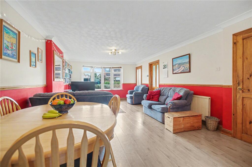 Tudor Way, Mulbarton, Norwich, Norfolk, NR14 photo 2