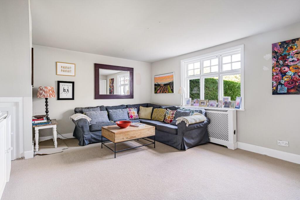 House in Tonbridge - More